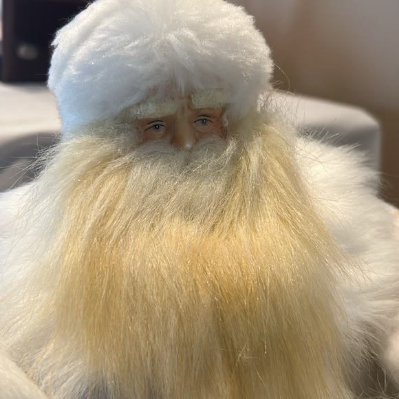 Santa 19" Tall Christmas Santa In White Suit Excellent Pre-owned Condition - Picture 5 of 11
